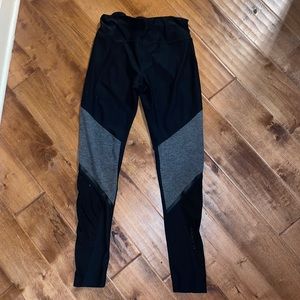 COLOR BLOCK LEGGINGS